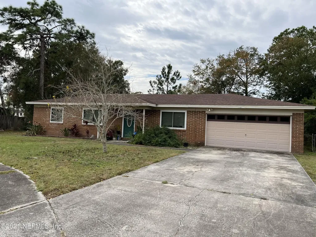 3856 Chuckwood Court Jacksonville FL 32277