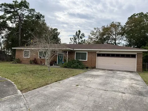 3856 Chuckwood Court Jacksonville FL 32277