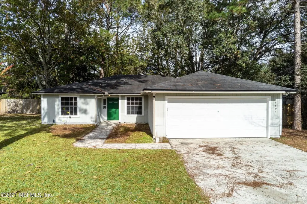 7793 Hunters Lake Circle N Jacksonville FL 32210