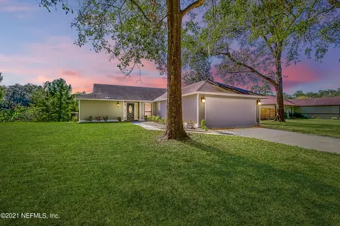 4532 Carolyn Cove Lane N Jacksonville FL 32258