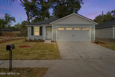 8133 Free Avenue Jacksonville FL 32211