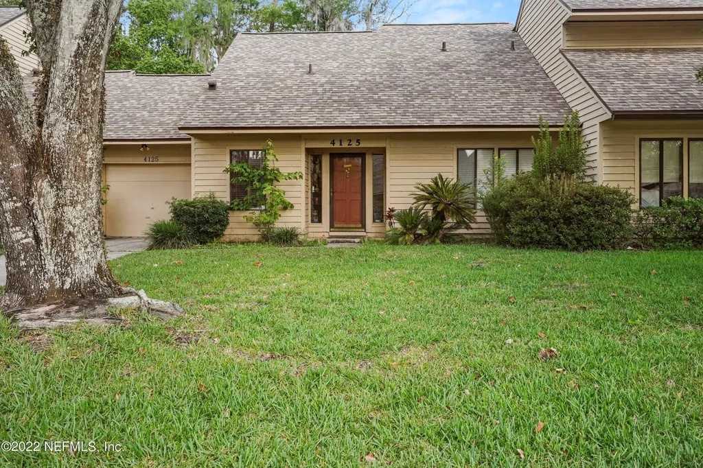 4125 Hanging Moss Court Jacksonville FL 32257
