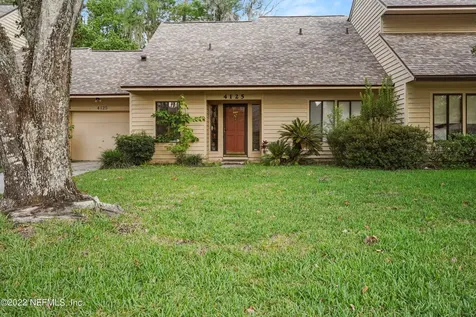 4125 Hanging Moss Court Jacksonville FL 32257