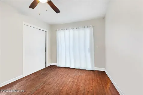 451 Whiting Lane Atlantic Beach FL 32233