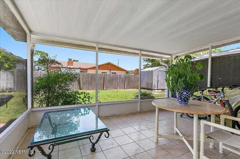 451 Whiting Lane Atlantic Beach FL 32233