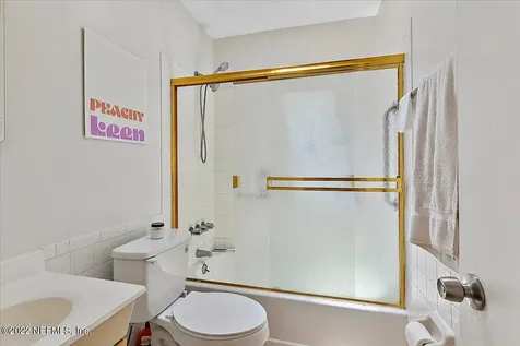 451 Whiting Lane Atlantic Beach FL 32233