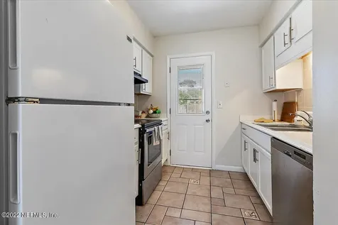 451 Whiting Lane Atlantic Beach FL 32233