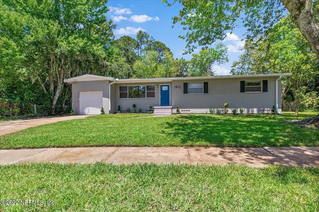 1903 Valens Drive E Jacksonville FL 32216