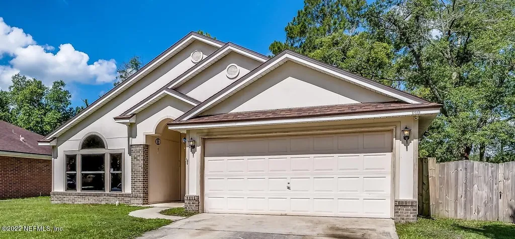 140 Mayall Drive W Jacksonville FL 32220