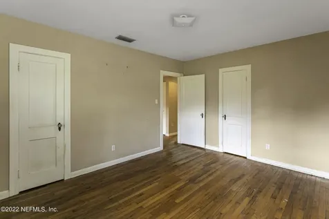 4614 Pinewood Avenue Jacksonville FL 32207