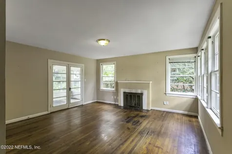 4614 Pinewood Avenue Jacksonville FL 32207