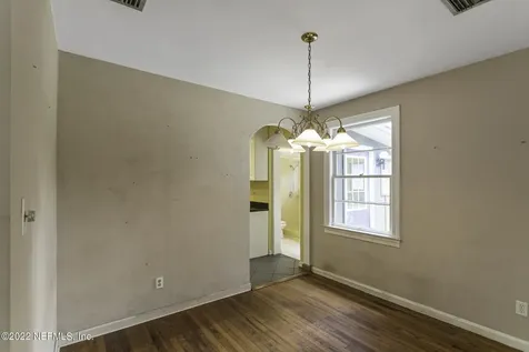 4614 Pinewood Avenue Jacksonville FL 32207
