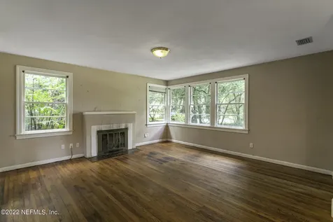 4614 Pinewood Avenue Jacksonville FL 32207
