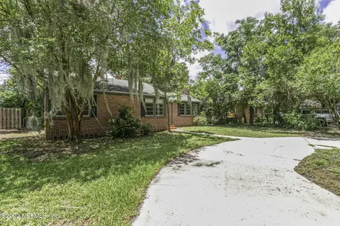 4614 Pinewood Avenue Jacksonville FL 32207