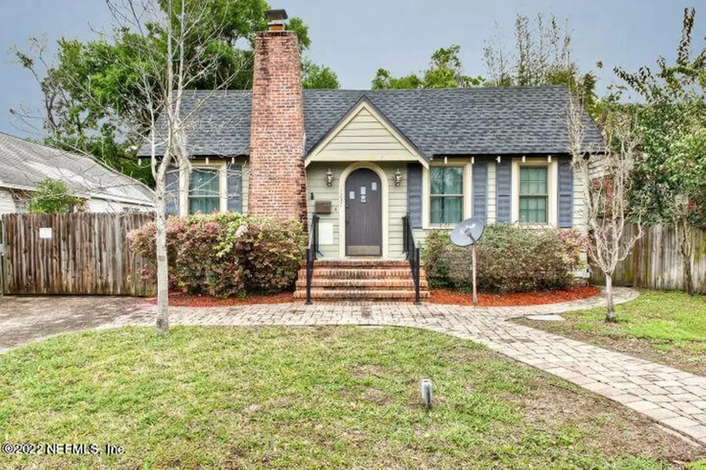 1537 Inwood Terrace Jacksonville FL 32207