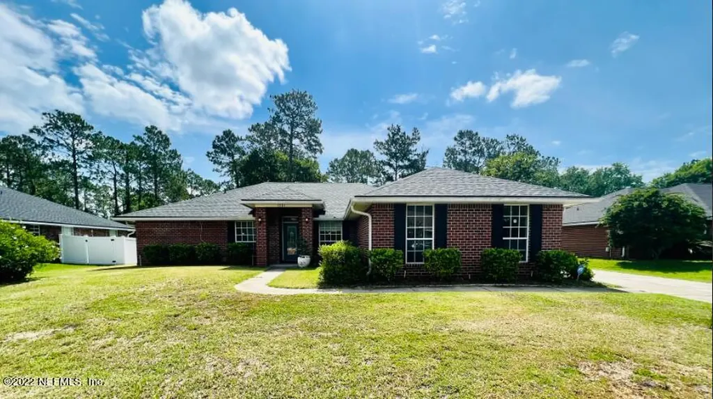1261 Mcgirts Creek Drive E Jacksonville FL 32221