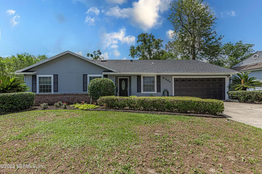5340 Gathering Oaks Court E Jacksonville FL 32258