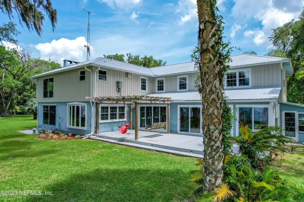 567 Federal Point Road East Palatka FL 32131
