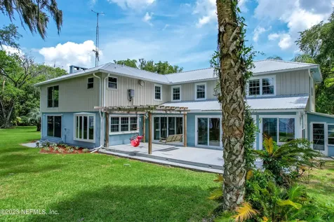 567 Federal Point Road East Palatka FL 32131
