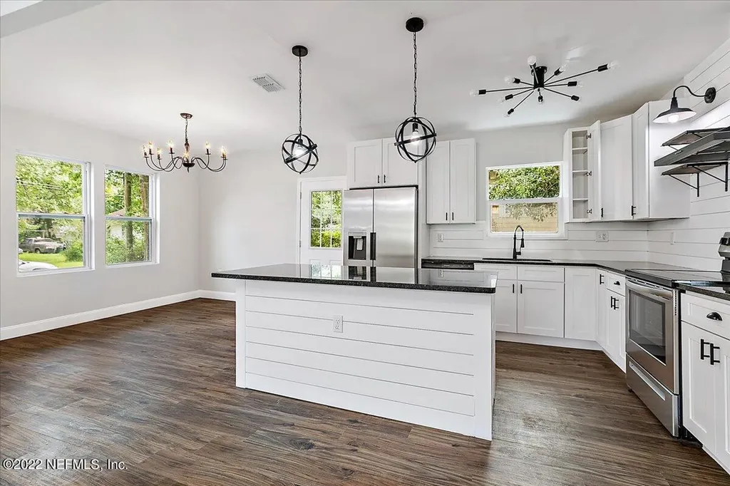 2982 Gilmore Street Jacksonville FL 32205