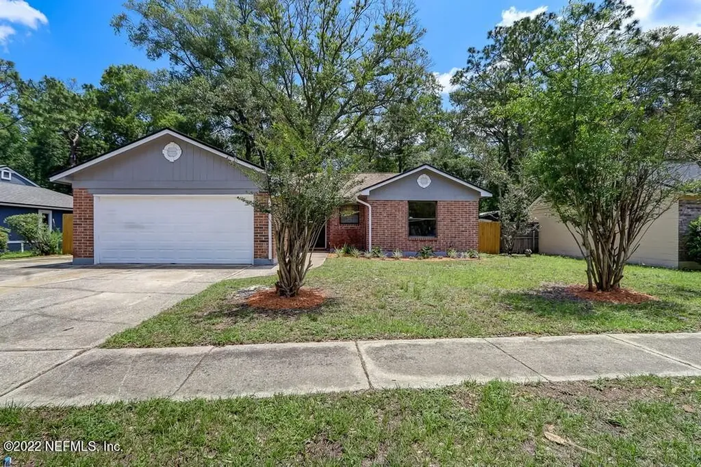 2425 Justin Road E Jacksonville FL 32210