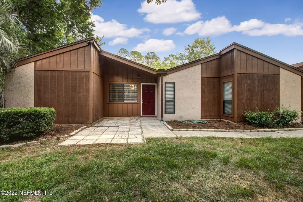 10711 Whispering Woods Place Jacksonville FL 32246