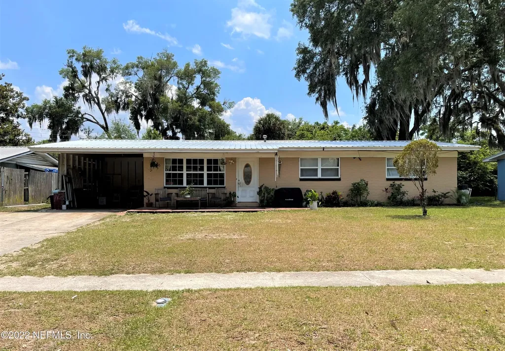 303 Belmont Drive Palatka FL 32177