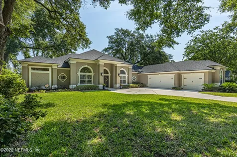 1904 Quaker Ridge Drive Green Cove Springs FL 32043