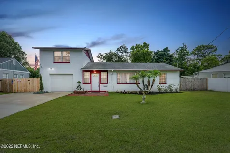 557 Laurina Street Jacksonville FL 32216