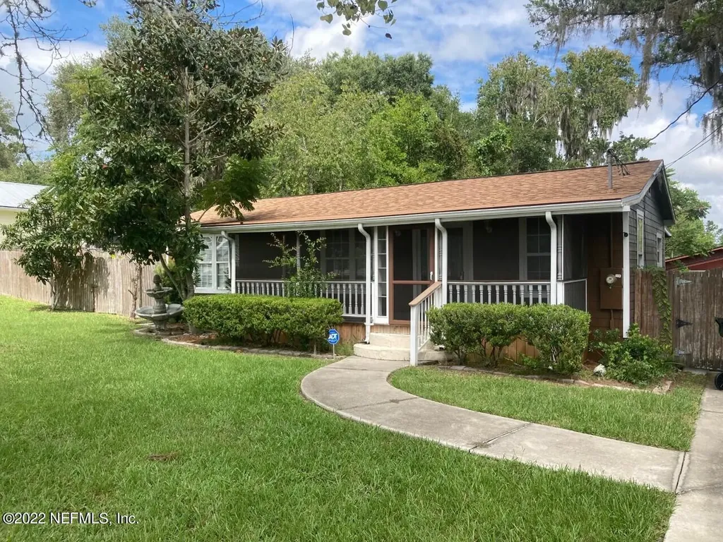 1504 Walnut Street Green Cove Springs FL 32043
