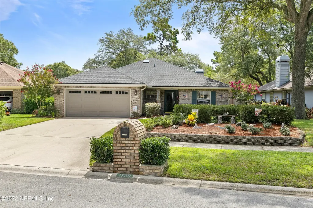 1733 Swimming Salmon Place N Jacksonville FL 32225