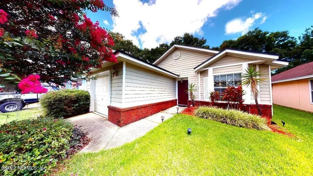 11179 Mikris Drive N Jacksonville FL 32225