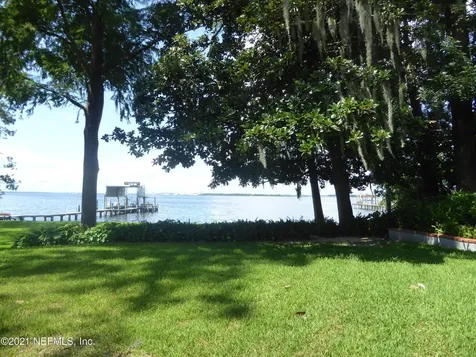 6408 San Jose Boulevard W Jacksonville FL 32217