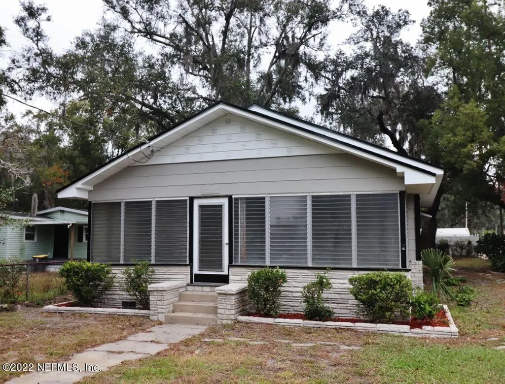 6827 Elwood Avenue Jacksonville FL 32208