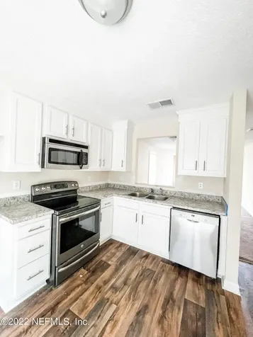 5102 Somerton Court Jacksonville FL 32210