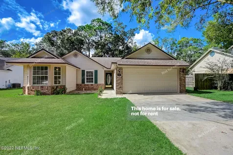 8225 Lakemont Drive Jacksonville FL 32216
