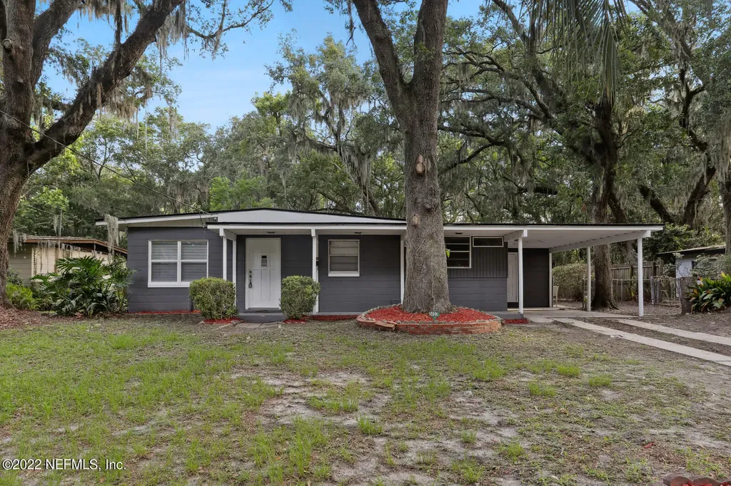 5457 Keystone Drive N Jacksonville FL 32207