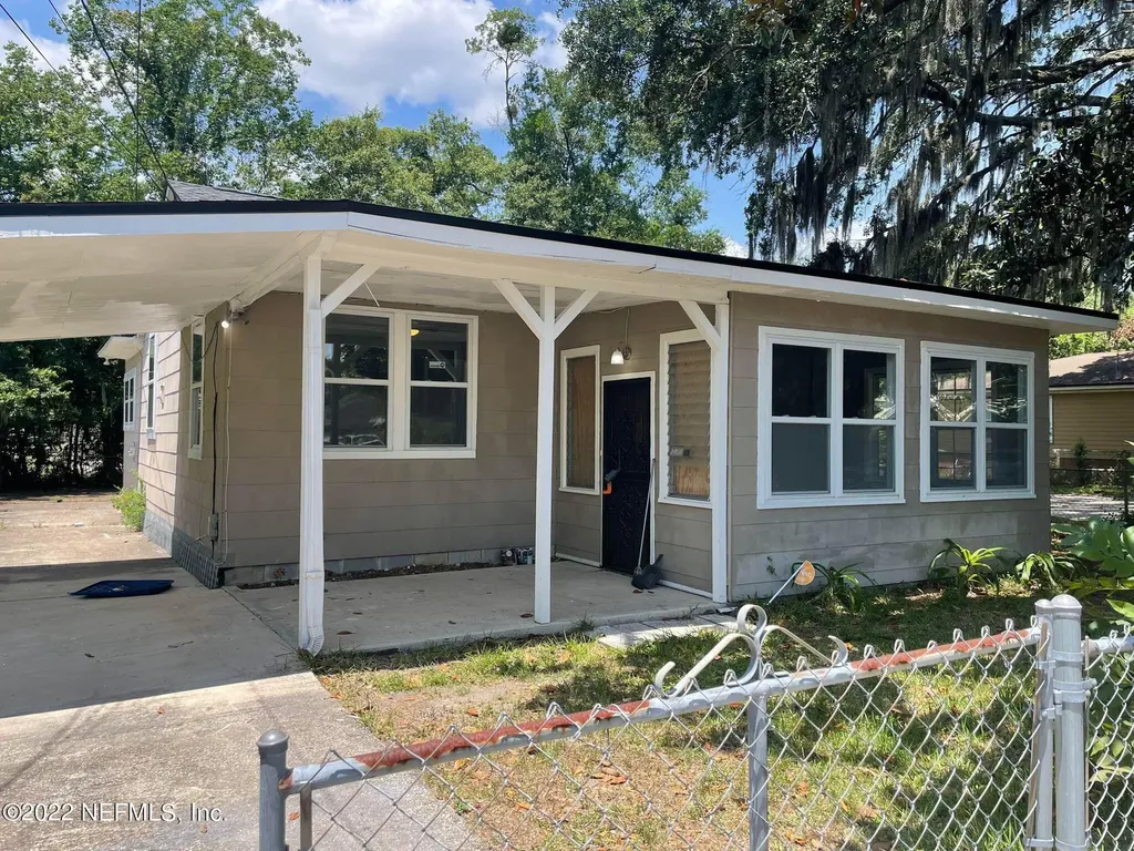 9222 1st Avenue Jacksonville FL 32208