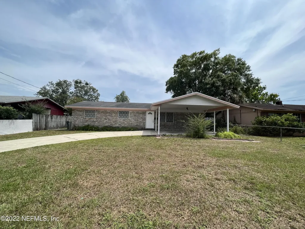 10962 Luana Drive N Jacksonville FL 32246
