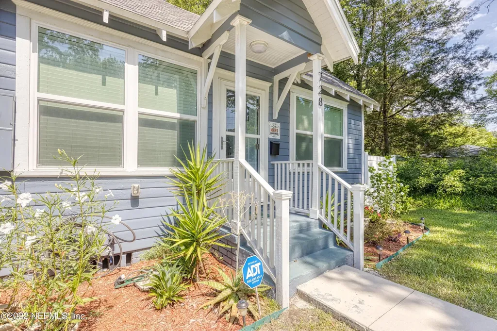 728 Luna Street Jacksonville FL 32205