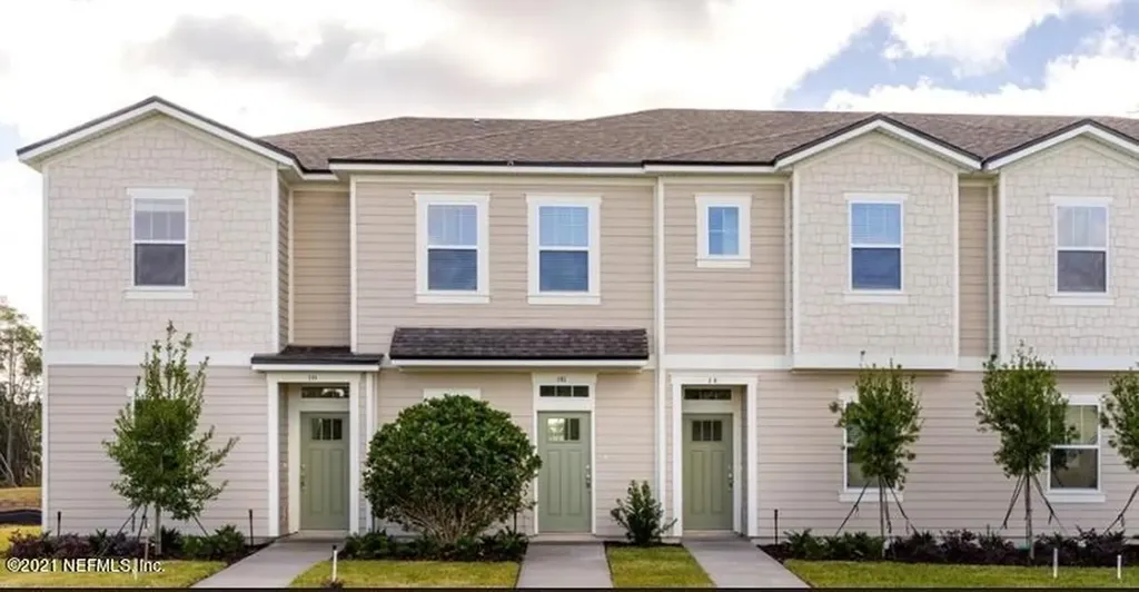 327 Annies Place Jacksonville FL 32218