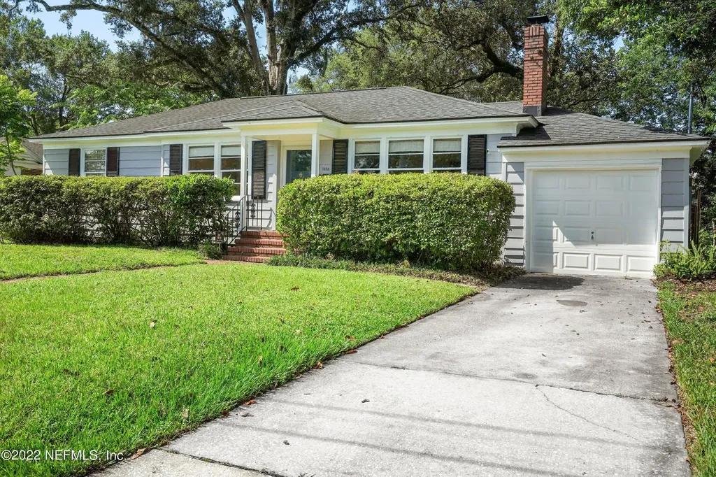 1686 Pershing Road Jacksonville FL 32205