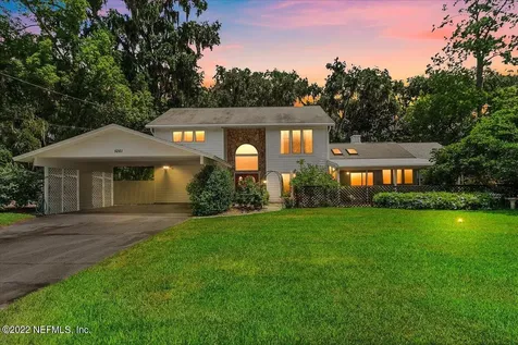 5261 Ridgecrest Avenue Jacksonville FL 32207