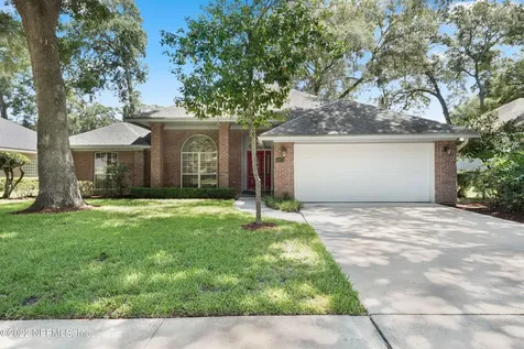 11873 Clearwater Oaks Drive W Jacksonville FL 32223