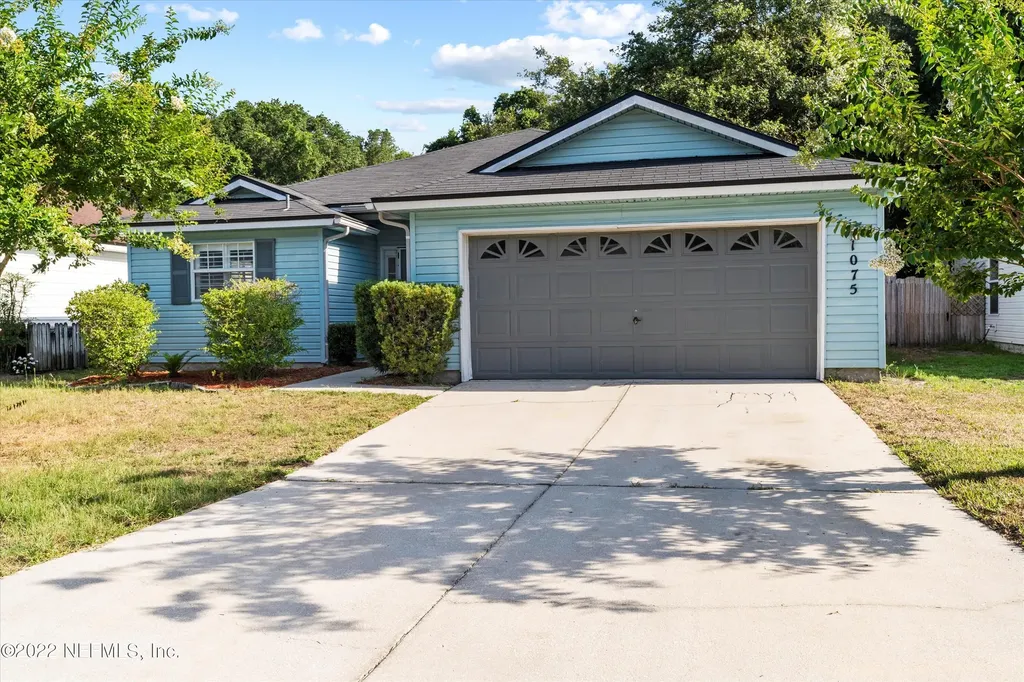 1075 Featherwood Court Jacksonville FL 32233