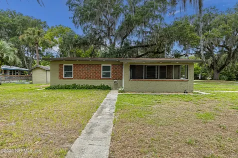 405 S Pine Avenue Green Cove Springs FL 32043