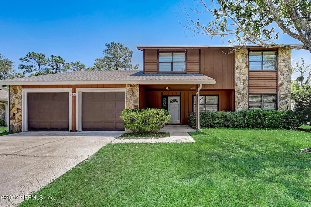 8325 Cross Timbers Drive E Jacksonville FL 32244