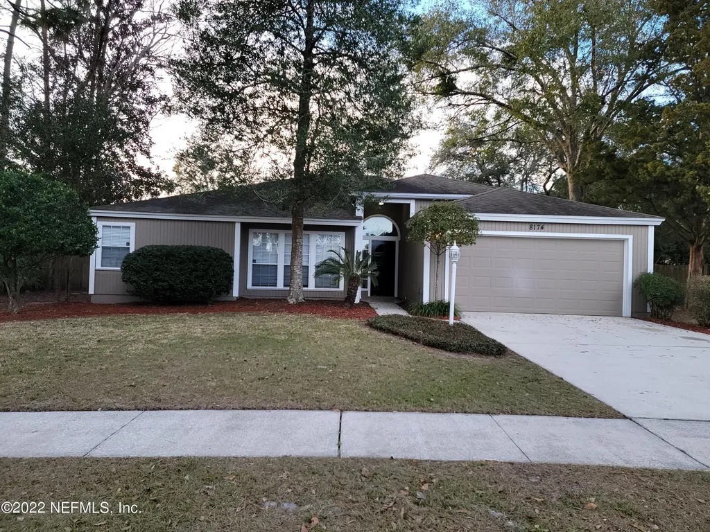 8174 Loch Lomond Lane Jacksonville FL 32244