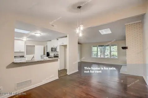 933 Carlotta Road W Jacksonville FL 32211