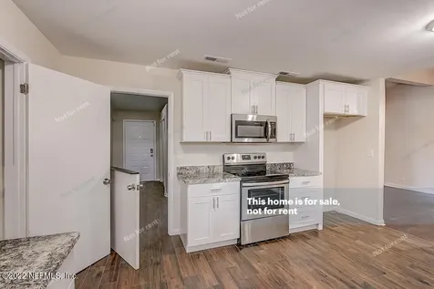 933 Carlotta Road W Jacksonville FL 32211